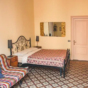 Casa Verdi - House Of Travelers Gasthuis Catánia